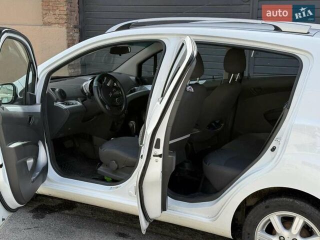 Білий Равон Р2, об'ємом двигуна 1.25 л та пробігом 69 тис. км за 6700 $, фото 4 на Automoto.ua