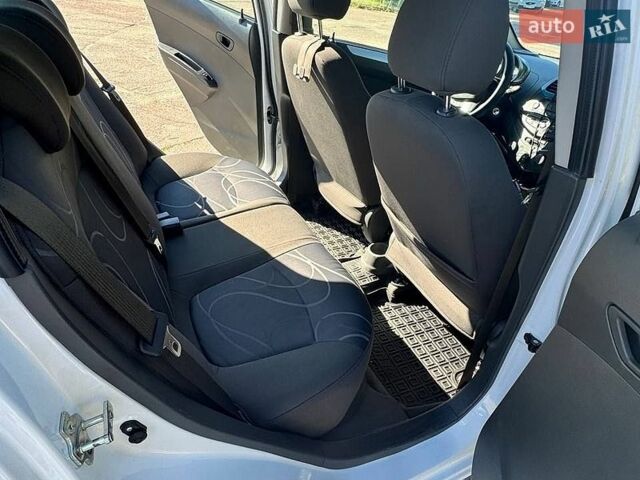 Білий Равон Р2, об'ємом двигуна 1.25 л та пробігом 42 тис. км за 7500 $, фото 6 на Automoto.ua
