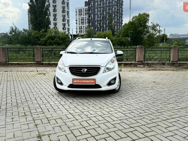 Білий Равон Р2, об'ємом двигуна 1.25 л та пробігом 60 тис. км за 7500 $, фото 1 на Automoto.ua
