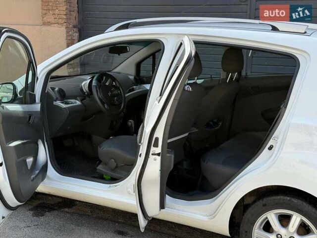 Білий Равон Р2, об'ємом двигуна 1.25 л та пробігом 69 тис. км за 6700 $, фото 12 на Automoto.ua