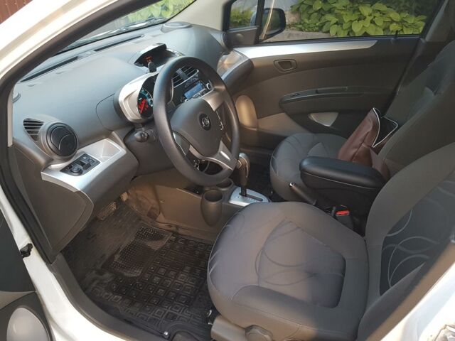 Білий Равон Р2, об'ємом двигуна 1.25 л та пробігом 7 тис. км за 8300 $, фото 8 на Automoto.ua