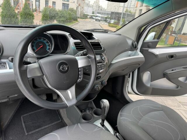 Белый Равон Р2, объемом двигателя 1.2 л и пробегом 75 тыс. км за 7200 $, фото 9 на Automoto.ua