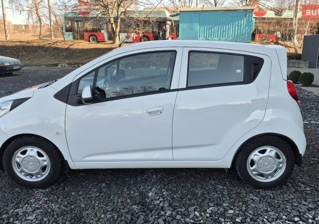 Белый Равон Р2, объемом двигателя 1.25 л и пробегом 55 тыс. км за 7700 $, фото 6 на Automoto.ua