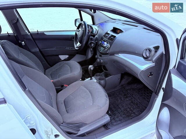 Білий Равон Р2, об'ємом двигуна 1.25 л та пробігом 75 тис. км за 6950 $, фото 13 на Automoto.ua