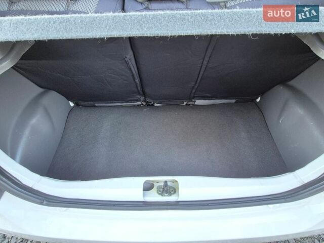 Белый Равон Р2, объемом двигателя 1.25 л и пробегом 55 тыс. км за 7500 $, фото 15 на Automoto.ua