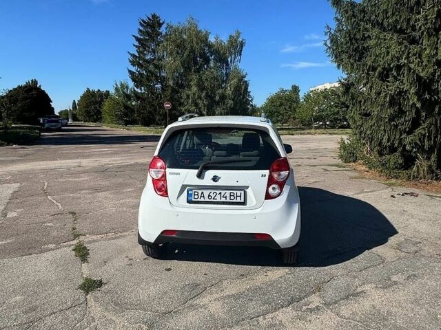 Білий Равон Р2, об'ємом двигуна 1.25 л та пробігом 42 тис. км за 7500 $, фото 5 на Automoto.ua