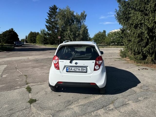 Белый Равон Р2, объемом двигателя 1.2 л и пробегом 42 тыс. км за 7529 $, фото 1 на Automoto.ua