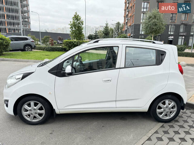 Білий Равон Р2, об'ємом двигуна 1.25 л та пробігом 75 тис. км за 7200 $, фото 1 на Automoto.ua