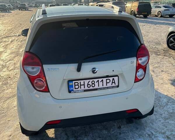 Білий Равон Р2, об'ємом двигуна 1.25 л та пробігом 125 тис. км за 6300 $, фото 5 на Automoto.ua