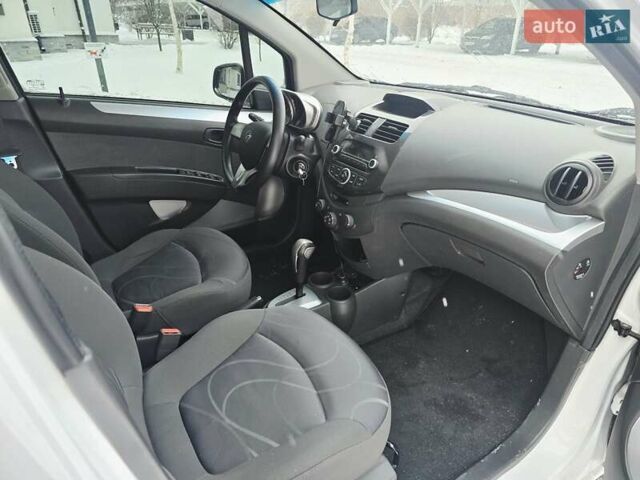 Білий Равон Р2, об'ємом двигуна 1.25 л та пробігом 46 тис. км за 7700 $, фото 8 на Automoto.ua