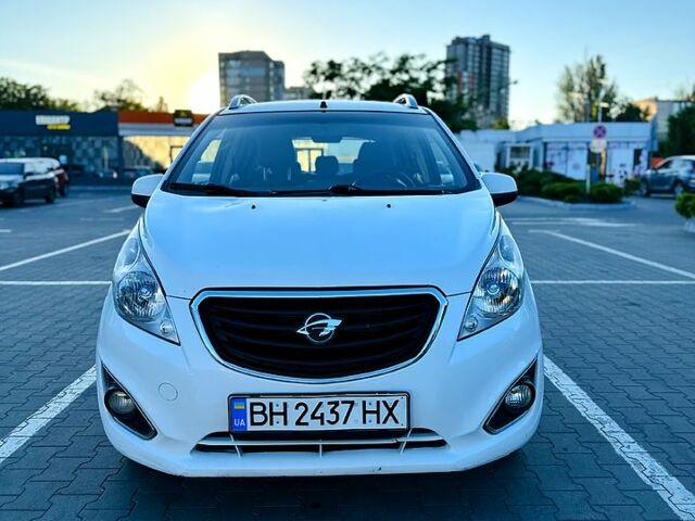 Белый Равон Р2, объемом двигателя 1.2 л и пробегом 104 тыс. км за 5096 $, фото 2 на Automoto.ua