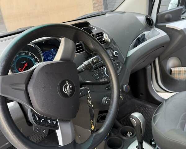 Білий Равон Р2, об'ємом двигуна 1.25 л та пробігом 69 тис. км за 6700 $, фото 11 на Automoto.ua
