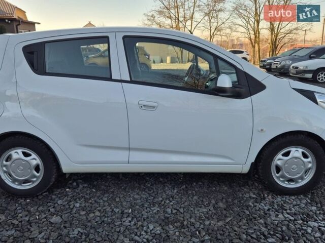 Белый Равон Р2, объемом двигателя 1.25 л и пробегом 55 тыс. км за 7500 $, фото 2 на Automoto.ua