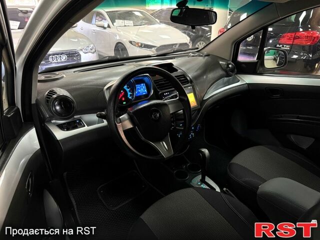 Белый Равон Р2, объемом двигателя 1.2 л и пробегом 36 тыс. км за 7300 $, фото 7 на Automoto.ua