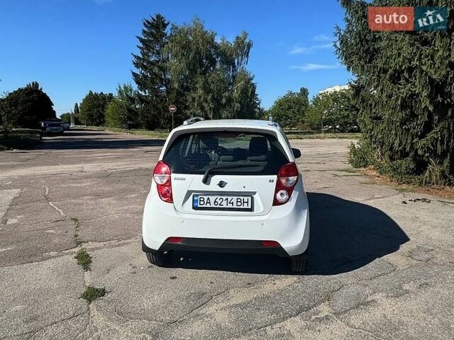 Білий Равон Р2, об'ємом двигуна 1.25 л та пробігом 42 тис. км за 7500 $, фото 1 на Automoto.ua