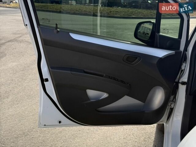 Белый Равон Р2, объемом двигателя 1.25 л и пробегом 56 тыс. км за 7000 $, фото 16 на Automoto.ua