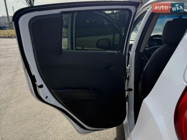 Белый Равон Р2, объемом двигателя 1.25 л и пробегом 56 тыс. км за 7000 $, фото 17 на Automoto.ua