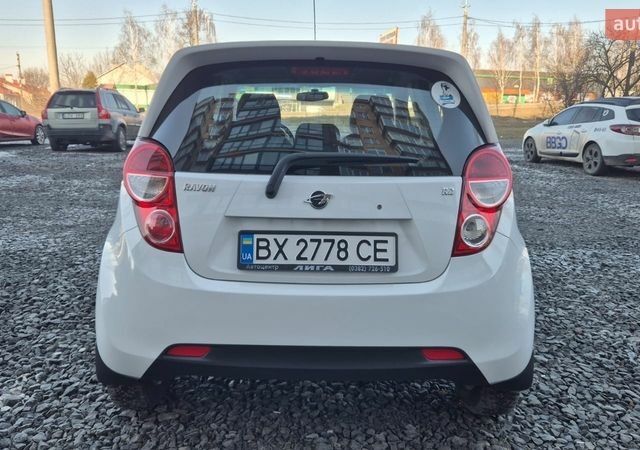 Белый Равон Р2, объемом двигателя 1.25 л и пробегом 55 тыс. км за 7700 $, фото 5 на Automoto.ua