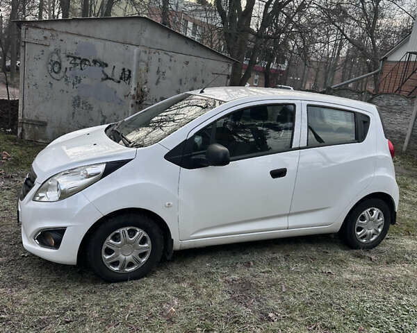 Білий Равон Р2, об'ємом двигуна 1.25 л та пробігом 120 тис. км за 4950 $, фото 2 на Automoto.ua