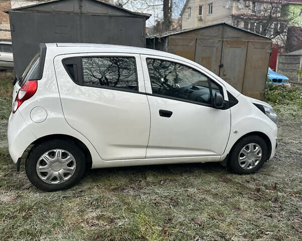 Білий Равон Р2, об'ємом двигуна 1.25 л та пробігом 120 тис. км за 4950 $, фото 10 на Automoto.ua