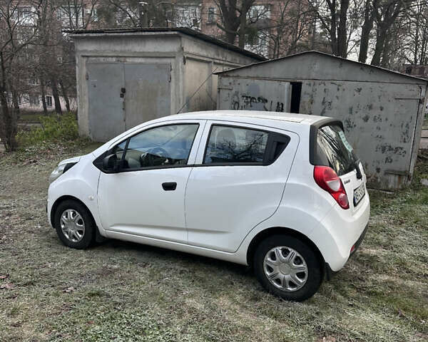 Білий Равон Р2, об'ємом двигуна 1.25 л та пробігом 120 тис. км за 4850 $, фото 1 на Automoto.ua