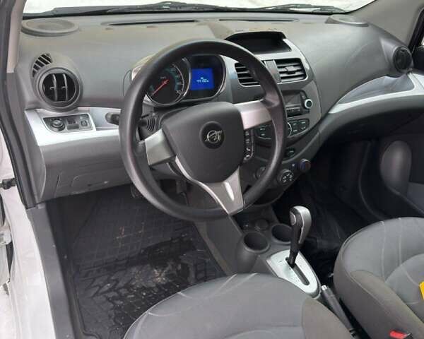 Белый Равон Р2, объемом двигателя 1.25 л и пробегом 44 тыс. км за 7599 $, фото 4 на Automoto.ua