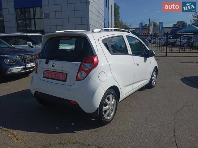 Білий Равон Р2, об'ємом двигуна 1.25 л та пробігом 47 тис. км за 8200 $, фото 4 на Automoto.ua