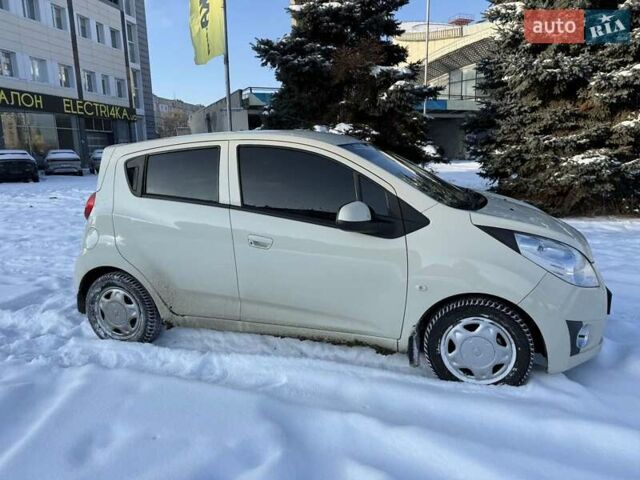 Бежевый Равон Р2, объемом двигателя 1.25 л и пробегом 40 тыс. км за 6200 $, фото 15 на Automoto.ua