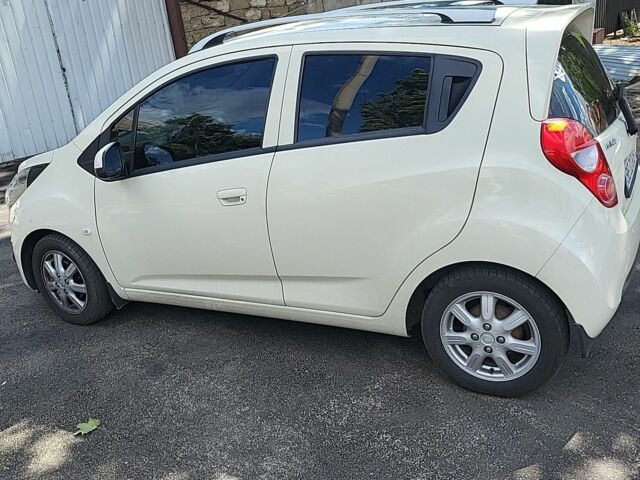 Равон Р2 2016 в Николаеве на Automoto.ua Бежевый Равон Р2, объемом двигателя 1.2 л и пробегом 87 тыс. км за 6600 $, фото 1 на Automoto.ua