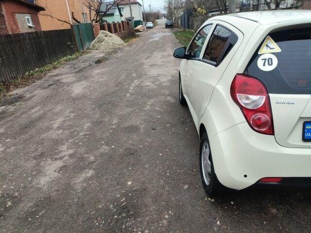 Бежевый Равон Р2, объемом двигателя 0 л и пробегом 80 тыс. км за 7000 $, фото 2 на Automoto.ua