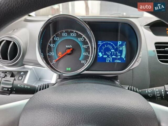 Чорний Равон Р2, об'ємом двигуна 1.25 л та пробігом 42 тис. км за 6700 $, фото 7 на Automoto.ua