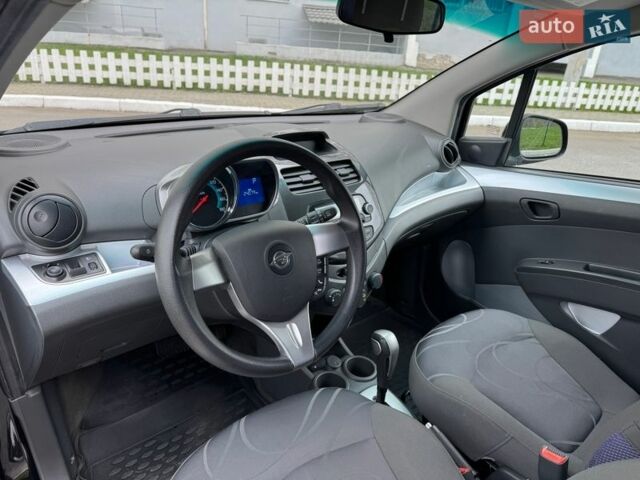 Чорний Равон Р2, об'ємом двигуна 1.25 л та пробігом 24 тис. км за 7500 $, фото 9 на Automoto.ua