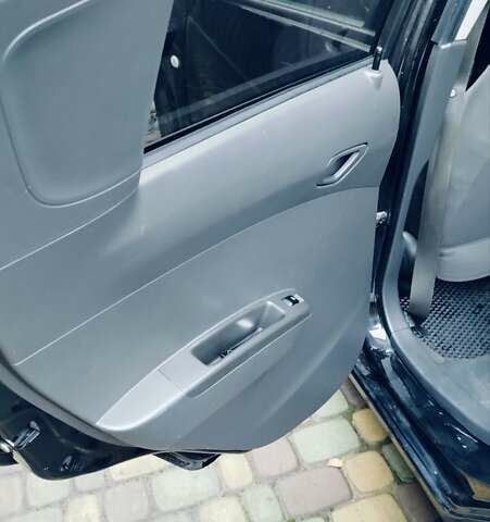 Чорний Равон Р2, об'ємом двигуна 1.25 л та пробігом 92 тис. км за 6600 $, фото 8 на Automoto.ua