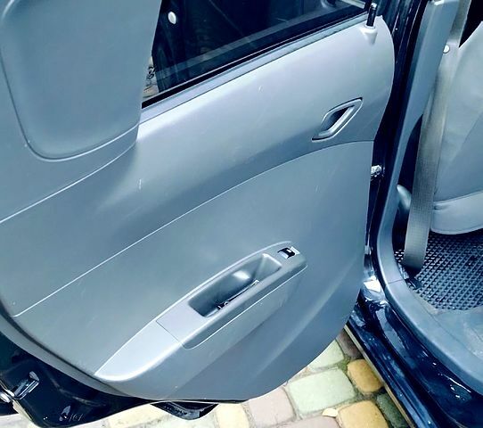 Чорний Равон Р2, об'ємом двигуна 1.2 л та пробігом 89 тис. км за 6600 $, фото 8 на Automoto.ua