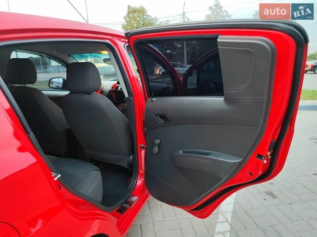 Красный Равон Р2, объемом двигателя 1.25 л и пробегом 133 тыс. км за 6300 $, фото 5 на Automoto.ua