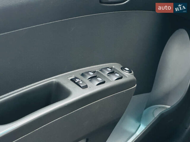 Червоний Равон Р2, об'ємом двигуна 1.25 л та пробігом 76 тис. км за 5800 $, фото 25 на Automoto.ua