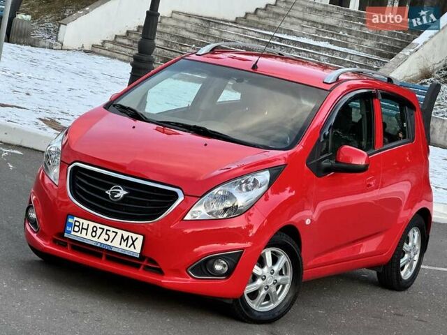 Красный Равон Р2, объемом двигателя 1.25 л и пробегом 11 тыс. км за 7400 $, фото 3 на Automoto.ua