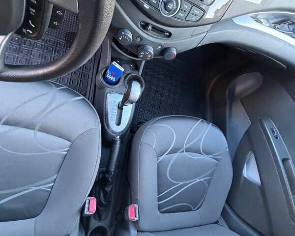 Червоний Равон Р2, об'ємом двигуна 1.25 л та пробігом 8 тис. км за 5750 $, фото 12 на Automoto.ua