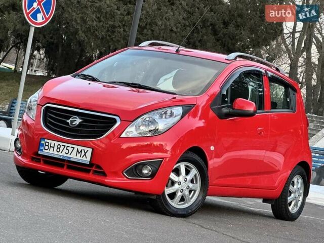 Красный Равон Р2, объемом двигателя 1.25 л и пробегом 11 тыс. км за 7400 $, фото 1 на Automoto.ua