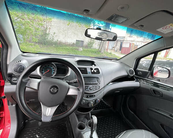 Красный Равон Р2, объемом двигателя 1.25 л и пробегом 110 тыс. км за 5100 $, фото 3 на Automoto.ua