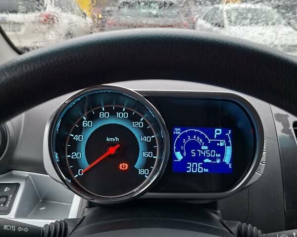 Красный Равон Р2, объемом двигателя 1.25 л и пробегом 57 тыс. км за 9000 $, фото 9 на Automoto.ua