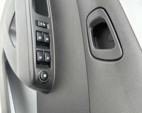 Равон Р2, об'ємом двигуна 1.25 л та пробігом 52 тис. км за 3599 $, фото 4 на Automoto.ua