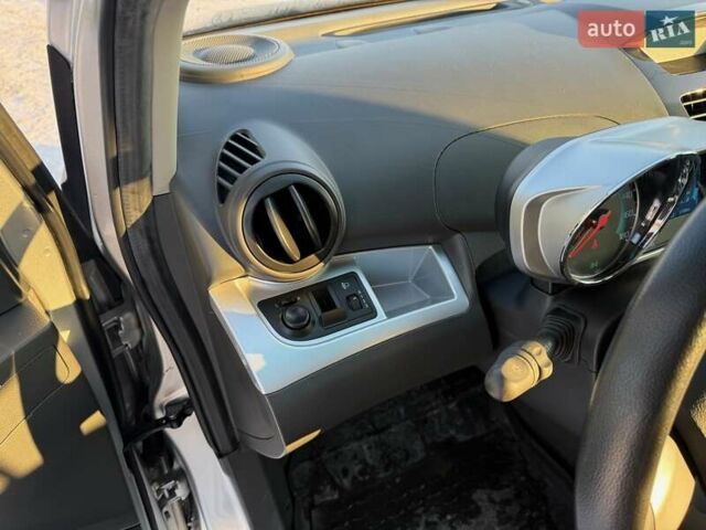 Серый Равон Р2, объемом двигателя 1.25 л и пробегом 34 тыс. км за 7800 $, фото 6 на Automoto.ua