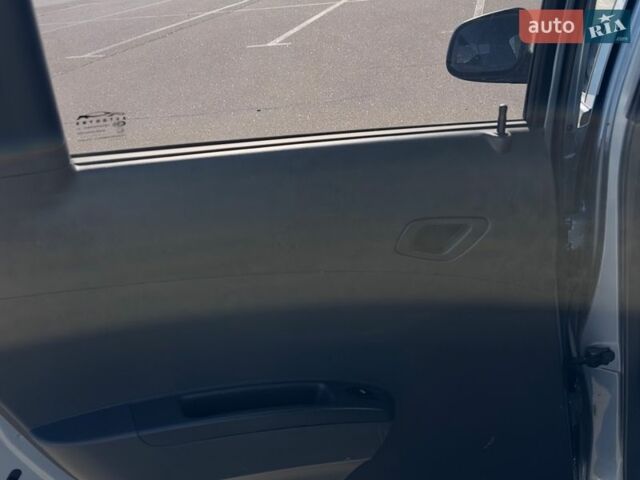 Сірий Равон Р2, об'ємом двигуна 1.25 л та пробігом 57 тис. км за 6000 $, фото 29 на Automoto.ua