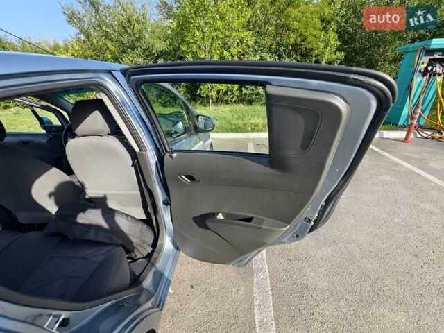 Сірий Равон Р2, об'ємом двигуна 1.25 л та пробігом 70 тис. км за 7000 $, фото 12 на Automoto.ua