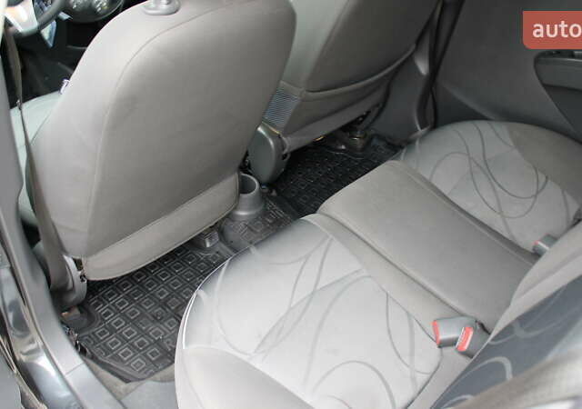 Сірий Равон Р2, об'ємом двигуна 1.25 л та пробігом 45 тис. км за 6700 $, фото 15 на Automoto.ua