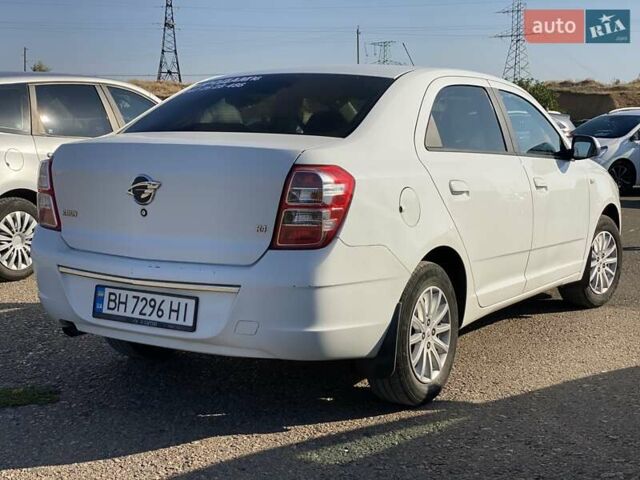 Белый Равон R4, объемом двигателя 1.5 л и пробегом 66 тыс. км за 6300 $, фото 5 на Automoto.ua