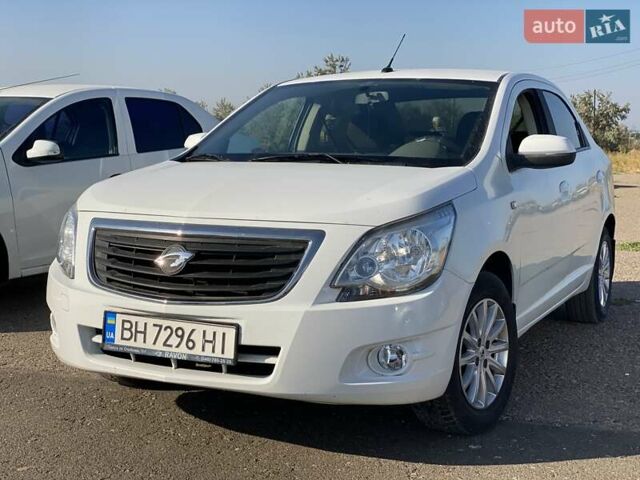 Белый Равон R4, объемом двигателя 1.5 л и пробегом 66 тыс. км за 6300 $, фото 2 на Automoto.ua