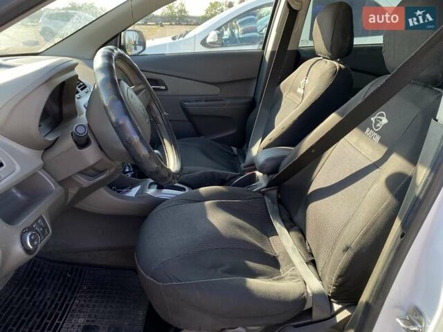 Білий Равон R4, об'ємом двигуна 1.5 л та пробігом 66 тис. км за 6300 $, фото 7 на Automoto.ua