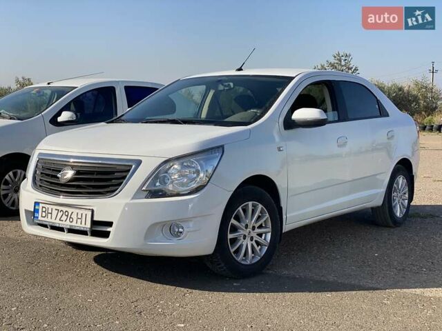 Белый Равон R4, объемом двигателя 1.5 л и пробегом 66 тыс. км за 6300 $, фото 3 на Automoto.ua